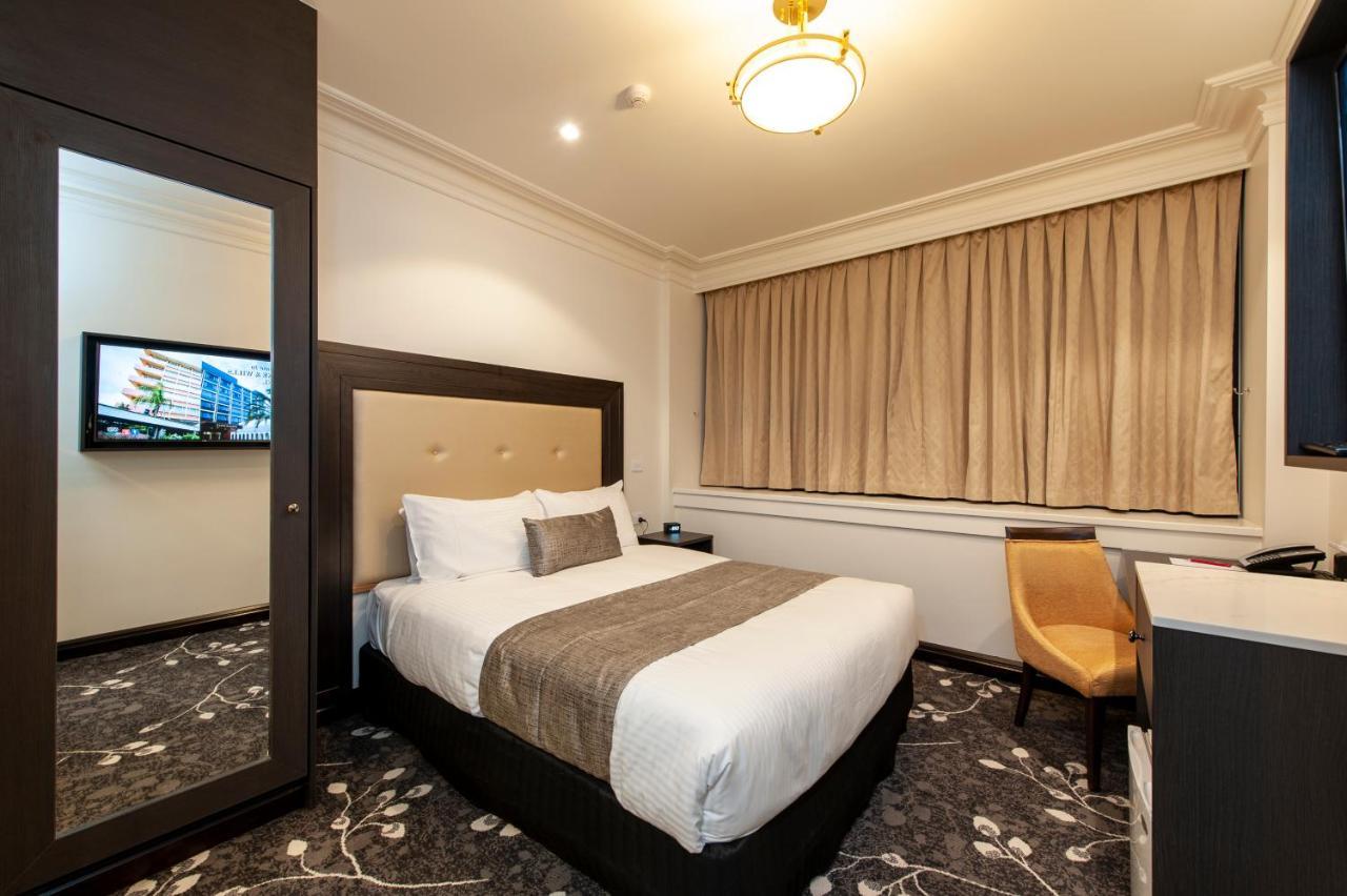 Burke And Wills Hotel Toowoomba Exterior photo